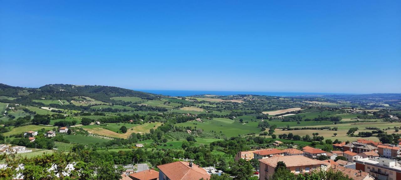 Appartamento In Contesto Esclusivo In Pieno Centro Camerano Exteriör bild